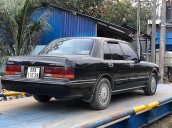 Cần bán xe Toyota Crown sản xuất năm 1990, màu đen, nhập khẩu, giá 148tr