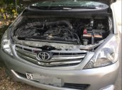 Bán ô tô Toyota Innova 2.0V 2009, màu bạc, xe gia đình giá cạnh tranh