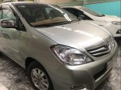 Bán ô tô Toyota Innova 2.0V 2009, màu bạc, xe gia đình giá cạnh tranh