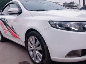 Cần bán Kia Forte 2011, màu trắng, số sàn