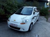 Cần bán gấp Chevrolet Spark đời 2010, màu trắng xe gia đình, giá tốt