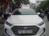 Bán ô tô Hyundai Elantra 2.0AT 2018, màu trắng, 665 triệu