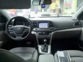 Bán ô tô Hyundai Elantra 2.0AT 2018, màu trắng, 665 triệu