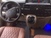 Bán Ford Transit 2016 số sàn, máy dầu, màu hồng phấn cực mới