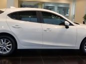 Cần bán xe Mazda 3 1.5 AT năm 2019, màu trắng, 689tr