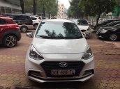 Cần bán Hyundai Grand i10 1.2 MT đời 2017, màu trắng, xe đẹp từ ngoài vào trong - Đủ đồ