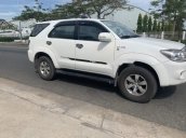 Cần bán gấp Toyota Fortuner đời 2007, màu trắng, nhập khẩu