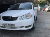 Cần bán xe Toyota Corolla năm sản xuất 2005, màu trắng 