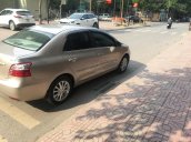 Tôi muốn bán xe Toyota Vios 1.5E màu ghi vàng, SX 2010, chính chủ gia đình từ đầu