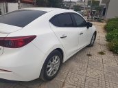 Cần bán xe Mazda 3 đời 2017, màu trắng, giá tốt