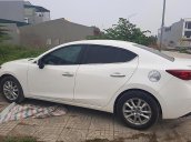 Cần bán xe Mazda 3 đời 2017, màu trắng, giá tốt