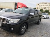 Bán xe chính chủ Toyota Hilux, xe nhập khẩu Thái Lan, màu đen, máy dầu 2.5, tiết kiệm nhiên liệu, số sàn