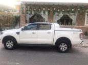 Cần bán xe Ford Ranger 2017, máy dầu, số sàn, màu trắng