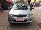 Bán ô tô Toyota Innova 2.0E đời 2012, màu bạc số sàn