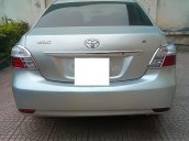 Cần bán lại xe Toyota Vios 1.5E đời 2013, màu bạc chính chủ