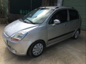 Cần bán lại xe Chevrolet Spark đời 2009, màu bạc xe gia đình