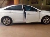 Cần bán gấp Hyundai Sonata năm 2010, màu trắng, nhập khẩu, giá chỉ 545 triệu