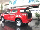 Giảm ngay 200 triệu tiền mặt - Quà tặng chính hãng giá trị khi mua chiếc Chevrolet Trailblazer 2.5L AT, sản xuất 2019, màu đỏ