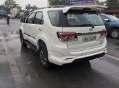 Bán Toyota Fortuner 2.7V TRD Sport đời 2016, màu trắng