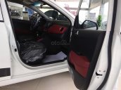 Bán Hyundai Grand i10 1.2 MT 2019, màu trắng, giá 393tr