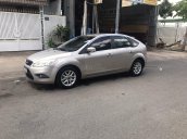 Cần bán Ford Focus 1.8 AT 2010, màu bạc, xe cũ