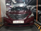 Bán Hyundai Sonata 2.0 AT sản xuất 2010, màu đỏ, xe nhập