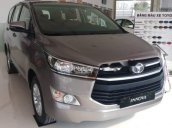 Bán xe Innova 2.0E số tay mới 100%, phiên bản cải tiến 7 túi khí