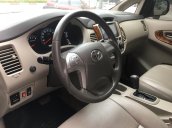 Cần bán Toyota Innova G 2.0AT năm sản xuất 2012, màu bạc giá cạnh tranh