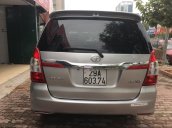 Cần bán Toyota Innova G 2.0AT năm sản xuất 2012, màu bạc giá cạnh tranh