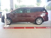 Cần bán xe Kia Sedona sản xuất 2019, màu đỏ, giá tốt