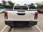 Bán xe Toyota Hilux sản xuất 2018, màu trắng, nhập khẩu