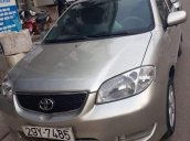 Cần bán Toyota Vios đời 2003, màu bạc