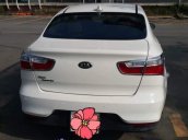 Cần bán gấp Kia Rio AT sản xuất 2016, màu trắng, mới 21.000km