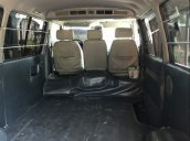 Cần bán Toyota Hiace sản xuất 2001, màu bạc, 110 triệu