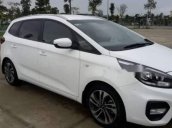 Xe Kia Rondo năm sản xuất 2017, màu trắng còn mới giá cạnh tranh