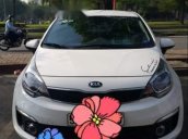 Cần bán gấp Kia Rio AT sản xuất 2016, màu trắng, mới 21.000km