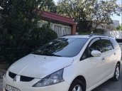 Bán xe Mitsubishi Grandis năm sản xuất 2005, màu trắng giá cạnh tranh