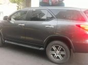 Bán Toyota Fortuner sản xuất năm 2017, màu xám, giá tốt