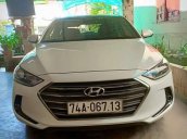 Bán Hyundai Elantra năm sản xuất 2017, màu trắng giá cạnh tranh