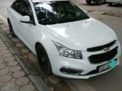 Cần bán xe Chevrolet Cruze đời 2017, màu trắng