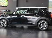 Bán xe Mini Cooper S 5 Doors LCI model 2019, màu Midnight Black, nhập khẩu từ Anh Quốc, có xe giao ngay