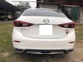 Bán Mazda 3 1.5 AT 2015, màu trắng số tự động