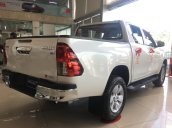 Bán Hilux 2.4 4x4 MT giao ngay, giá cực tốt 0906882329