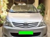 Cần bán lại xe Toyota Innova G đời 2012, màu bạc chính chủ