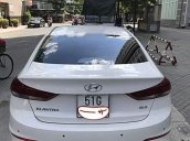 Chính chủ bán Hyundai Elantra sản xuất năm 2018, màu trắng