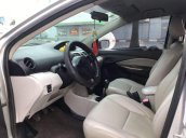 Bán Toyota Vios 2010, màu bạc như mới