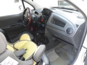 Bán Daewoo Matiz Van 0.8 AT 2010, màu trắng, xe nhập, chính chủ, giá 135tr