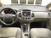 Bán xe Toyota Innova 2.0E đời 2015, màu bạc