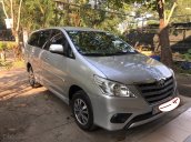 Bán xe Toyota Innova 2.0E đời 2015, màu bạc