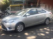 Cần bán xe Toyota Vios năm 2017, màu bạc